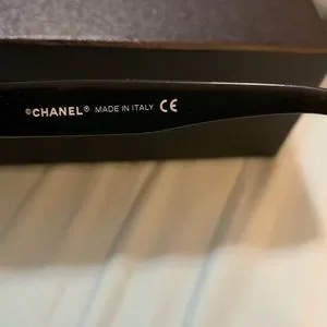CHANEL | Accessories | Chanel Sunglasses In Like New  display picture 1